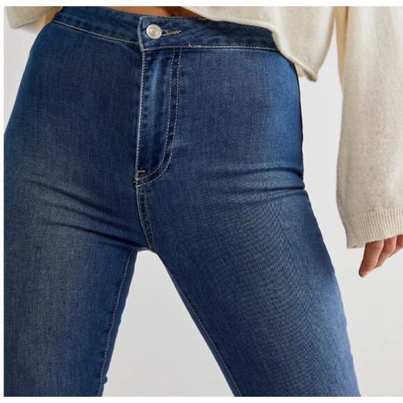 Free people Just Float on Flare Jeans High Rise stretch raw hem blue, size 26 - Picture 15 of 15